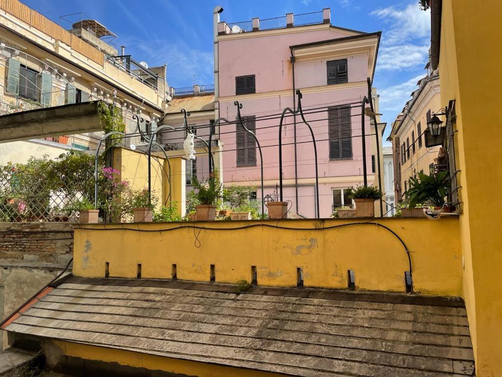 Le Erbe - Genovainrelax Apartment Luaran gambar